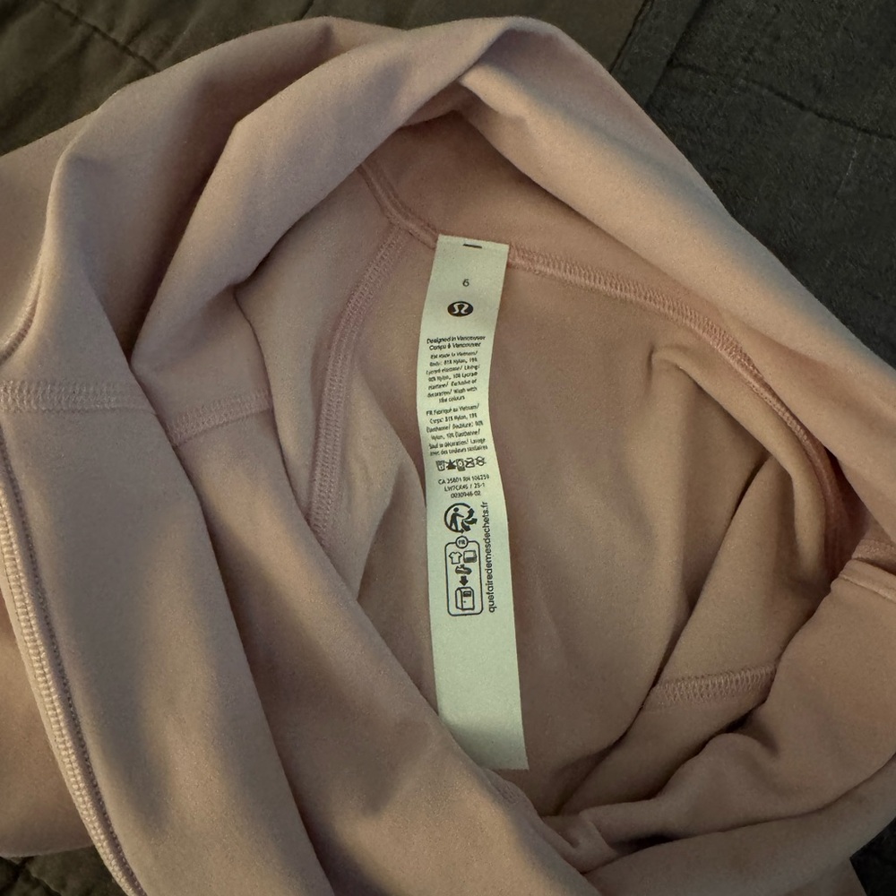 NWOT lululemon align shorts 6 - Picture 4 of 6